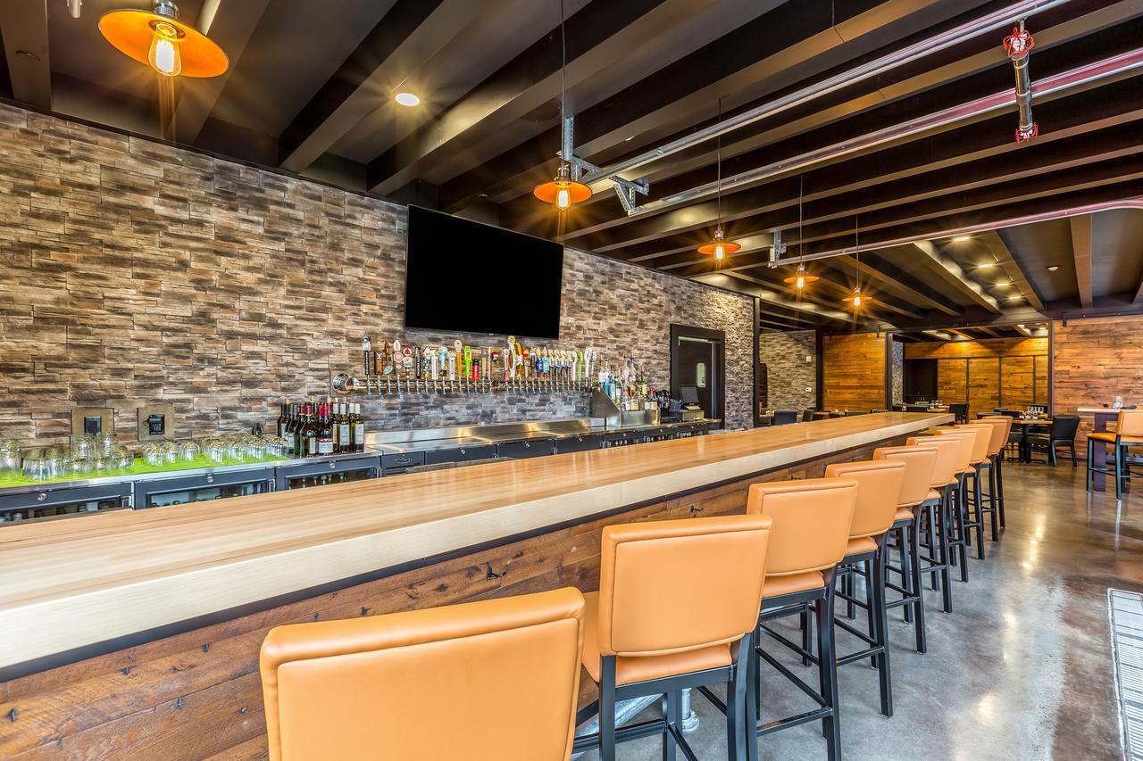 Cobblestone Hotel & Suites Hartford エクステリア 写真