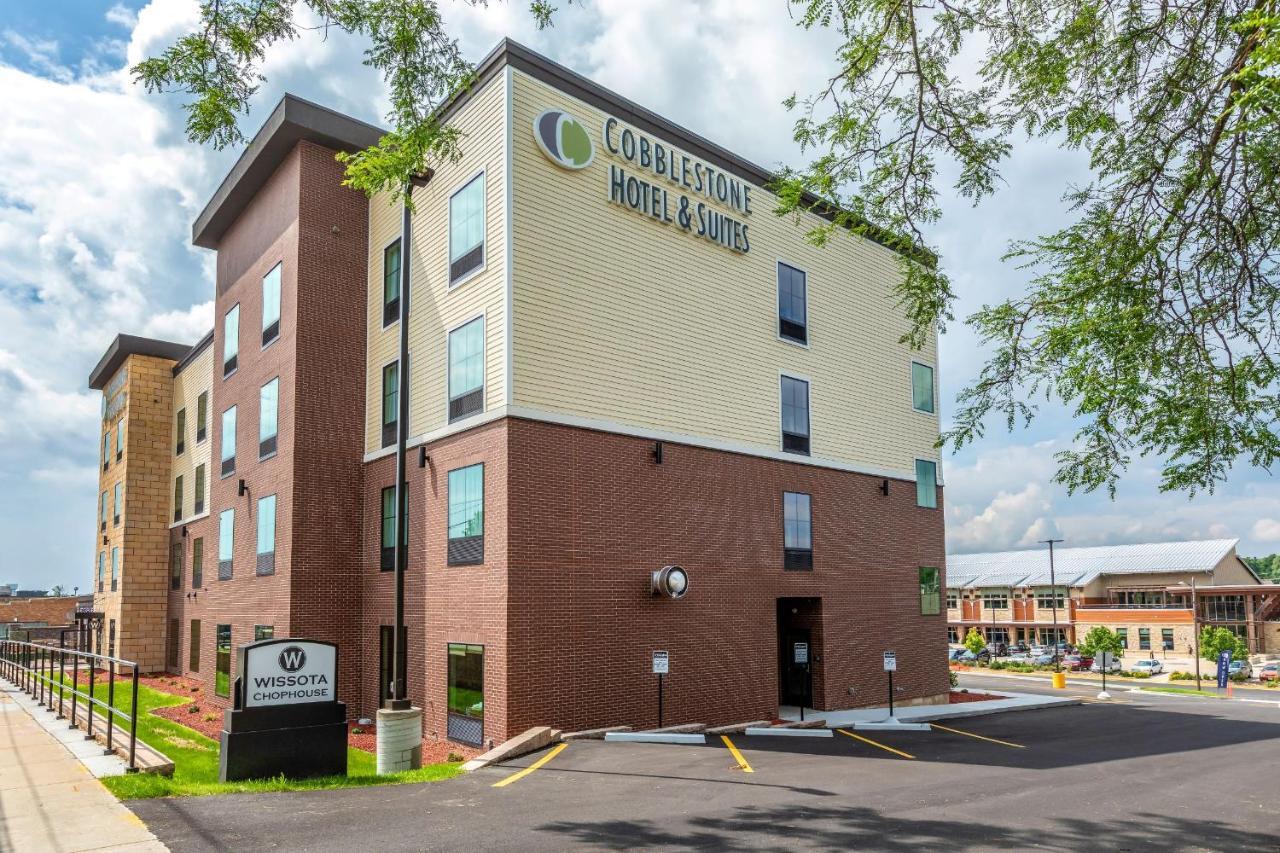 Cobblestone Hotel & Suites Hartford エクステリア 写真