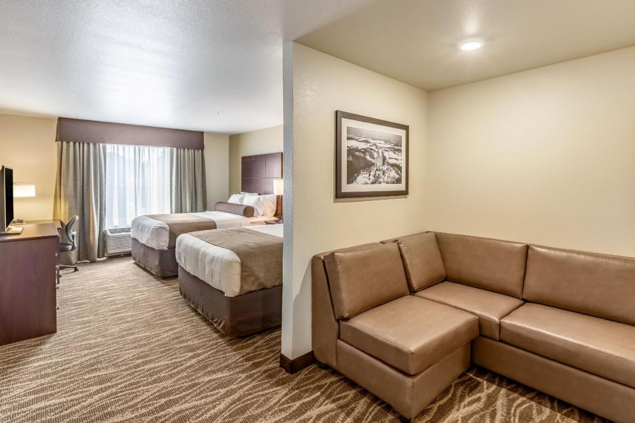 Cobblestone Hotel & Suites Hartford エクステリア 写真
