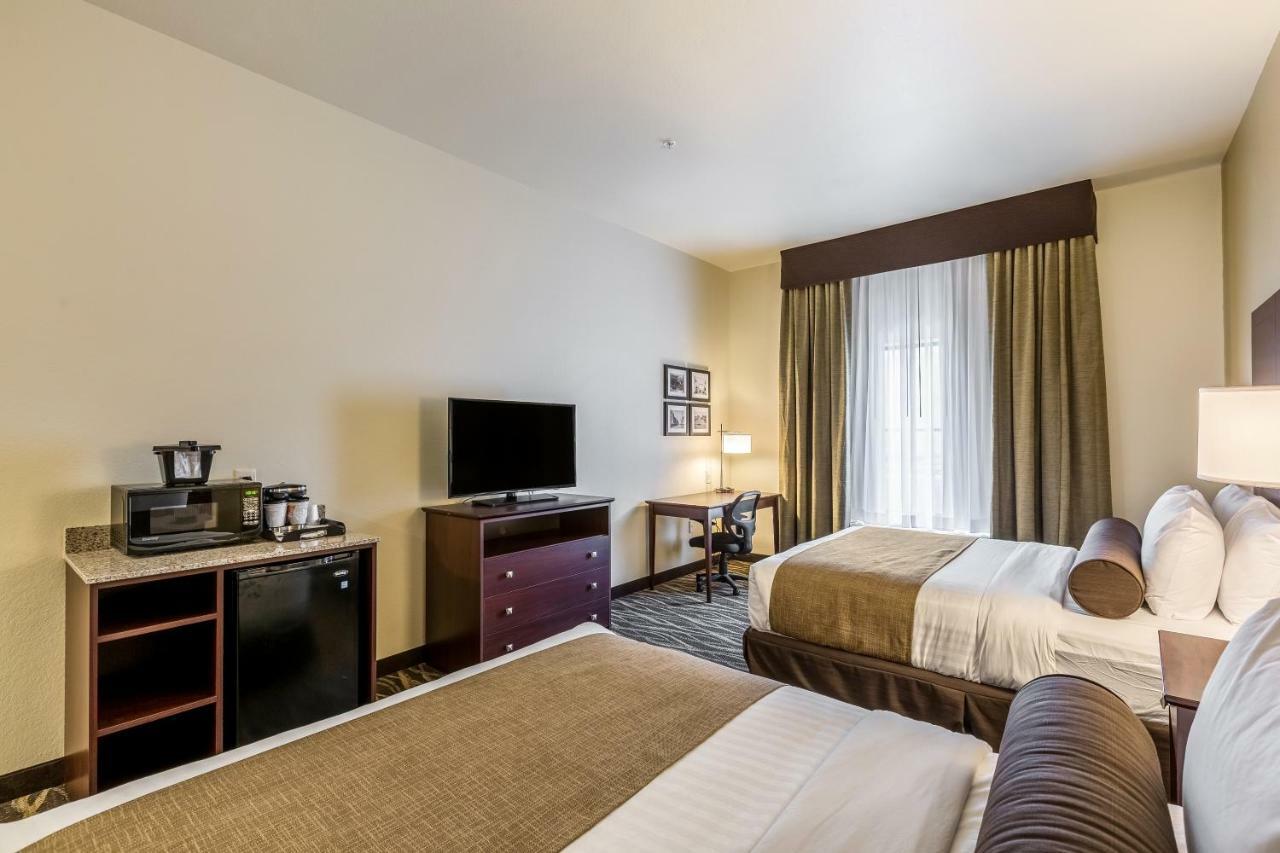 Cobblestone Hotel & Suites Hartford エクステリア 写真